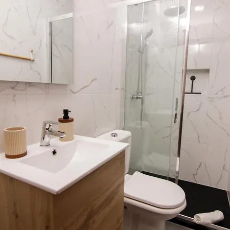 Charming 2br In Center * Olhão